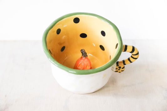 Peekaboo Pumpkin Trio Mug