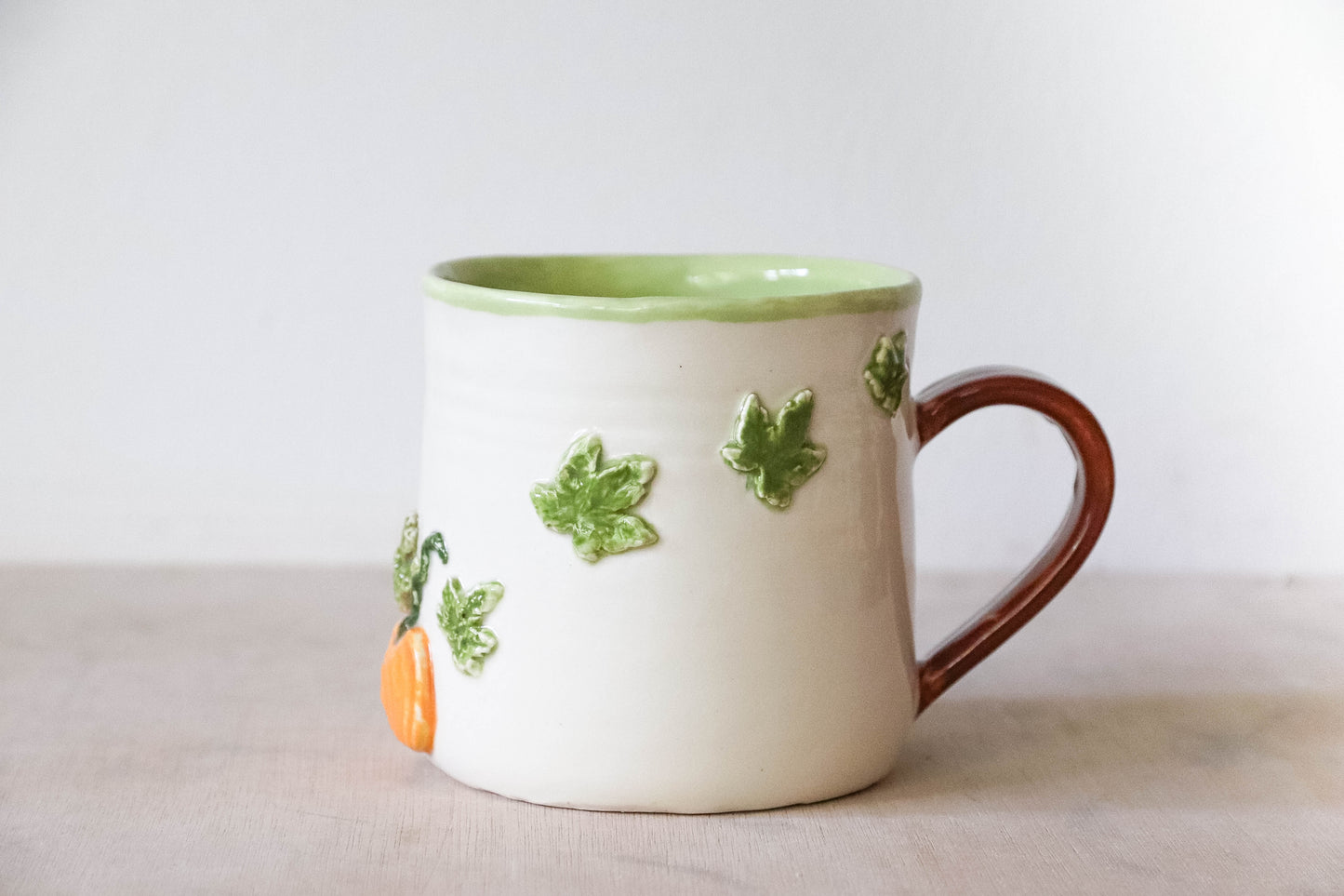 Fairy House Pumpkin Round Mug