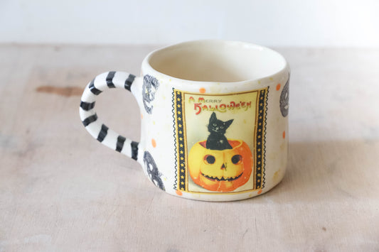 Cat Pumpkin Mug Medium
