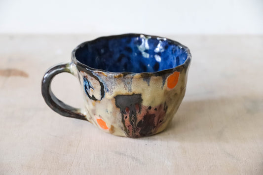 Drippy Beige Spiral Stoneware Pot