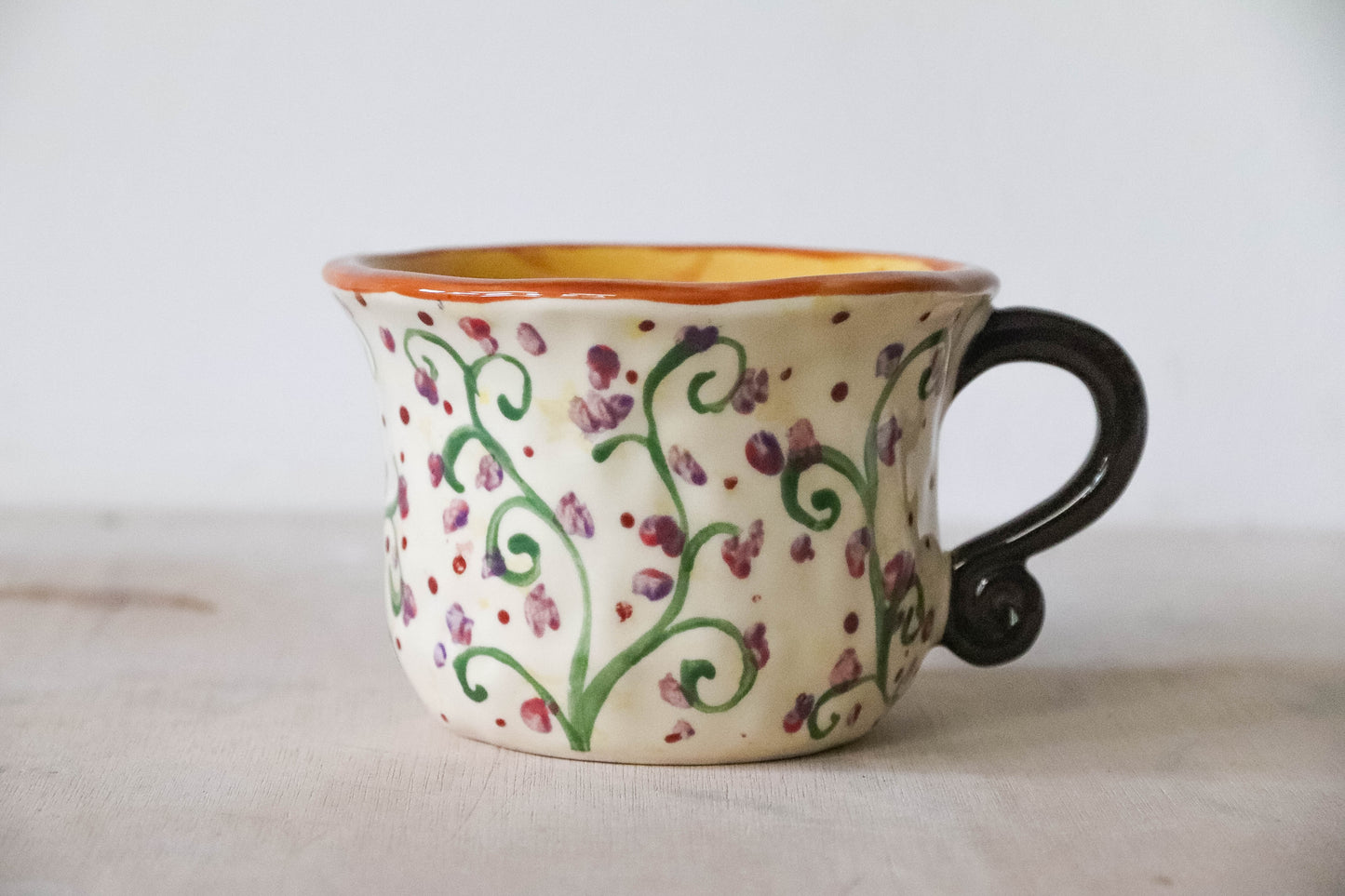 Gilmore Girls Flared Pot