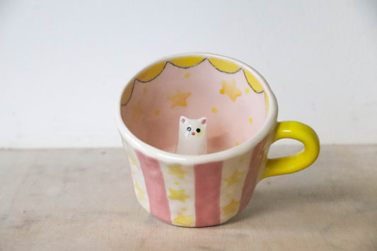Peekaboo Clown Cat Pink Mug