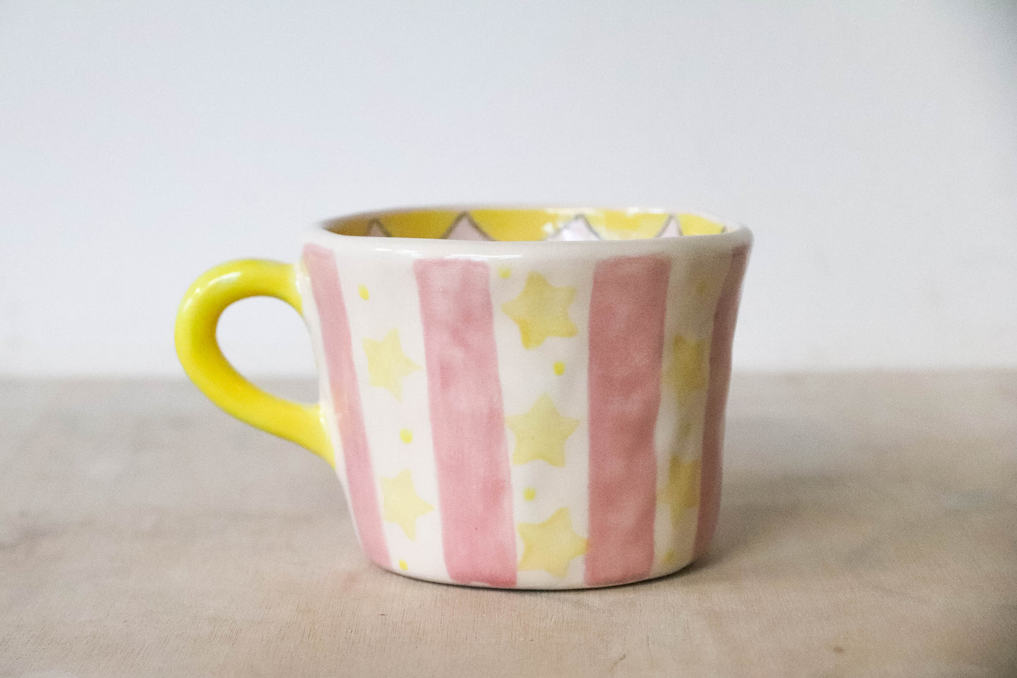 Peekaboo Clown Cat Pink Mug