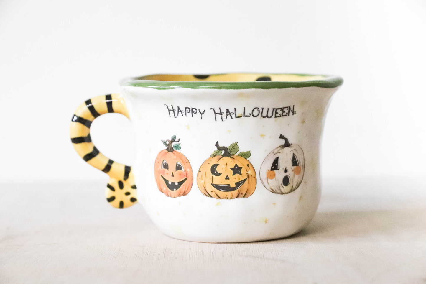 Peekaboo Pumpkin Trio Mug