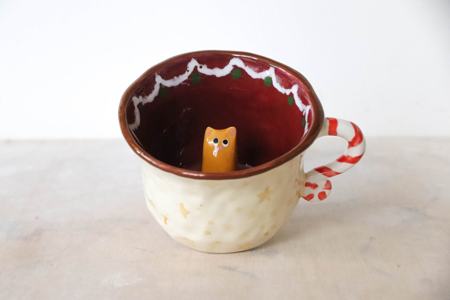 Peekaboo Cat Christmas Pudding Mug