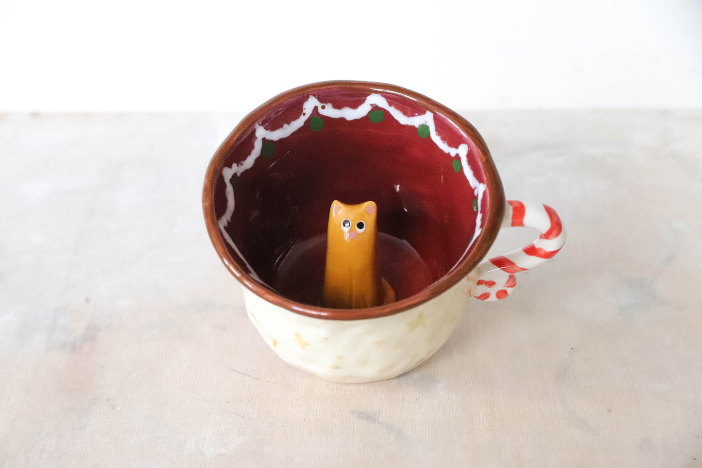 Peekaboo Cat Christmas Pudding Mug