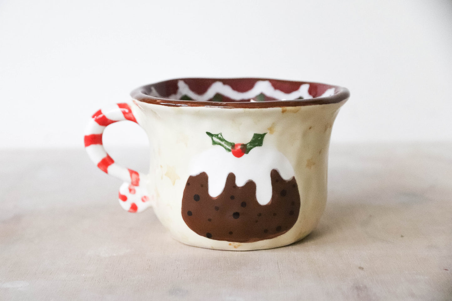 Peekaboo Cat Christmas Pudding Mug