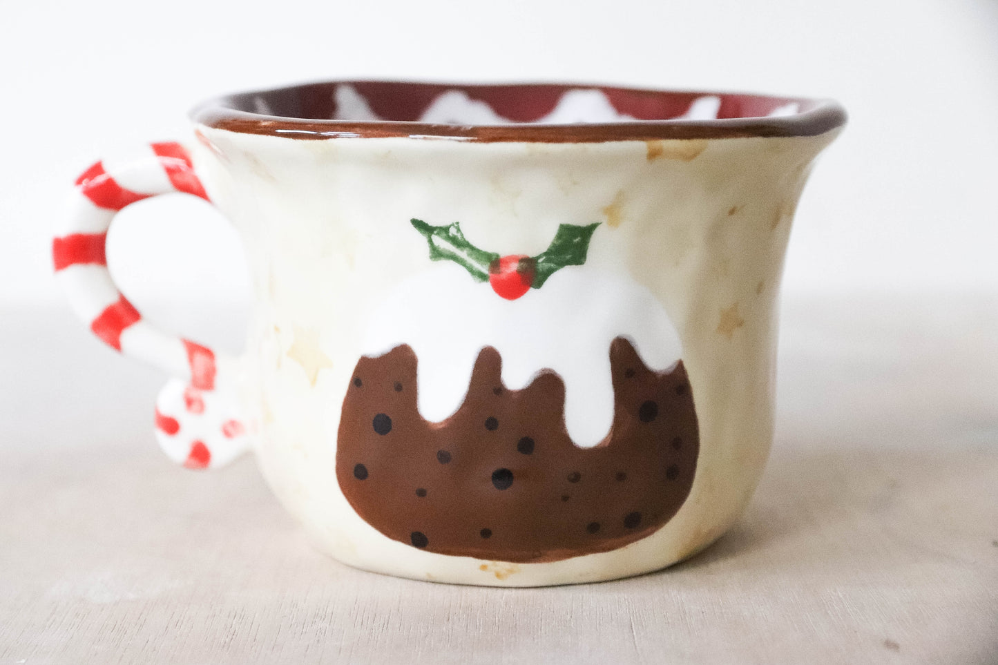 Peekaboo Cat Christmas Pudding Mug