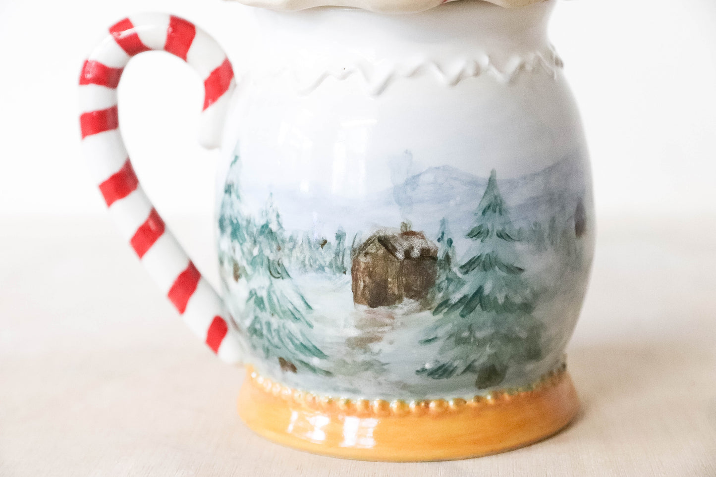 Lidded Snowglobe Mug