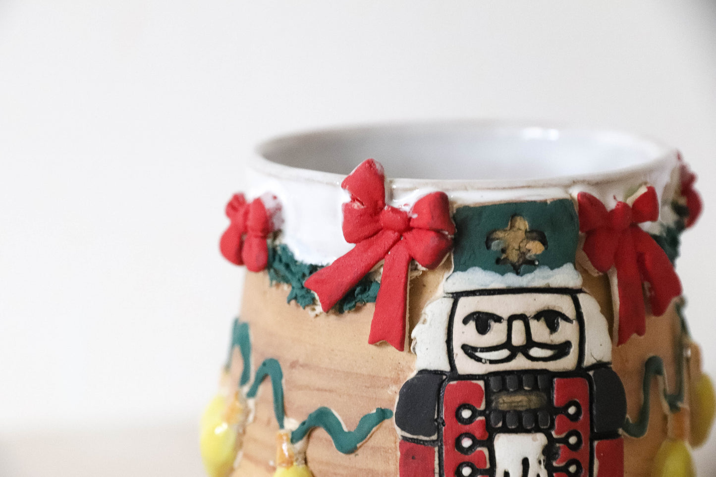 *No Handle* Nutcracker Pot