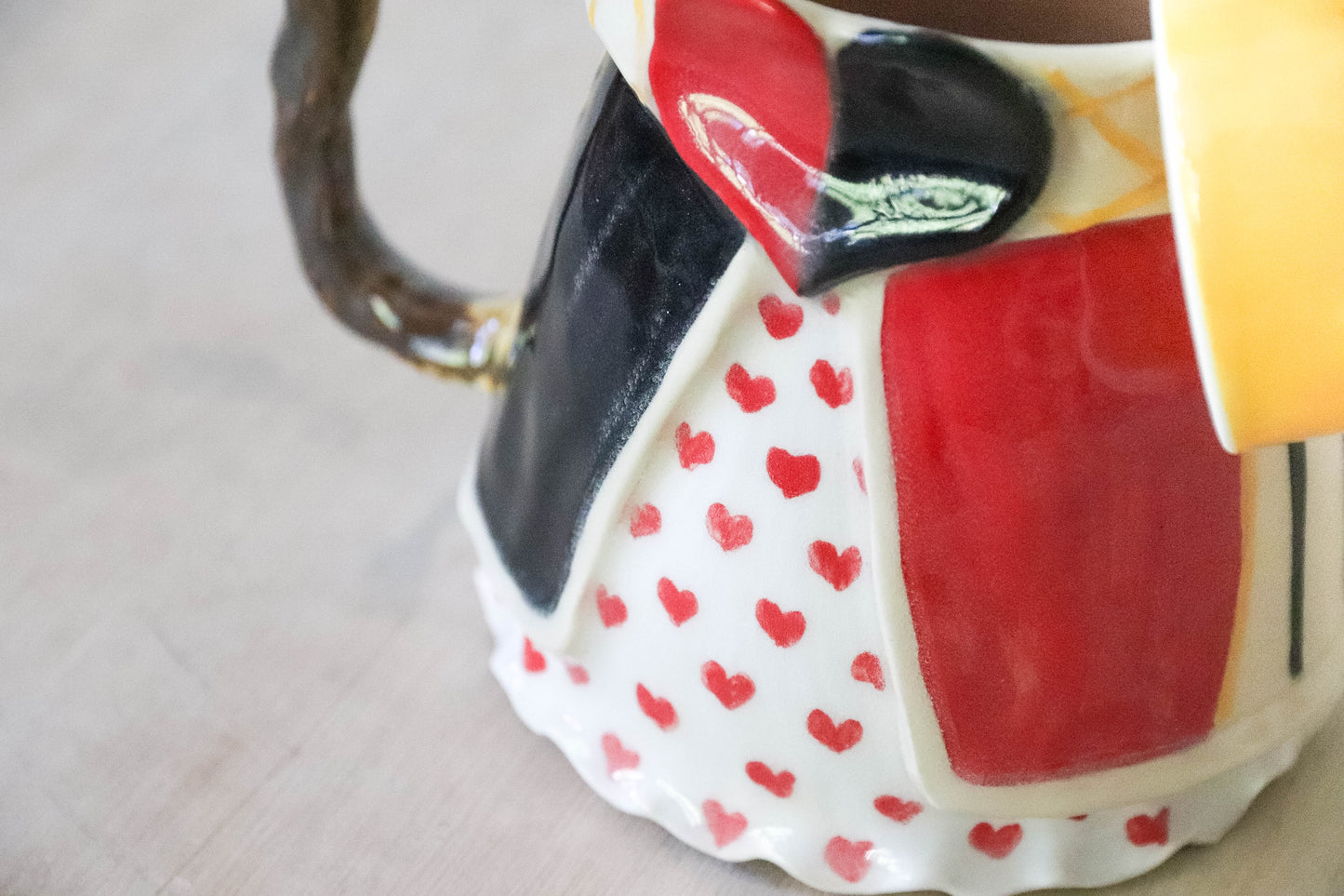 Queen of Hearts Stoneware Mug
