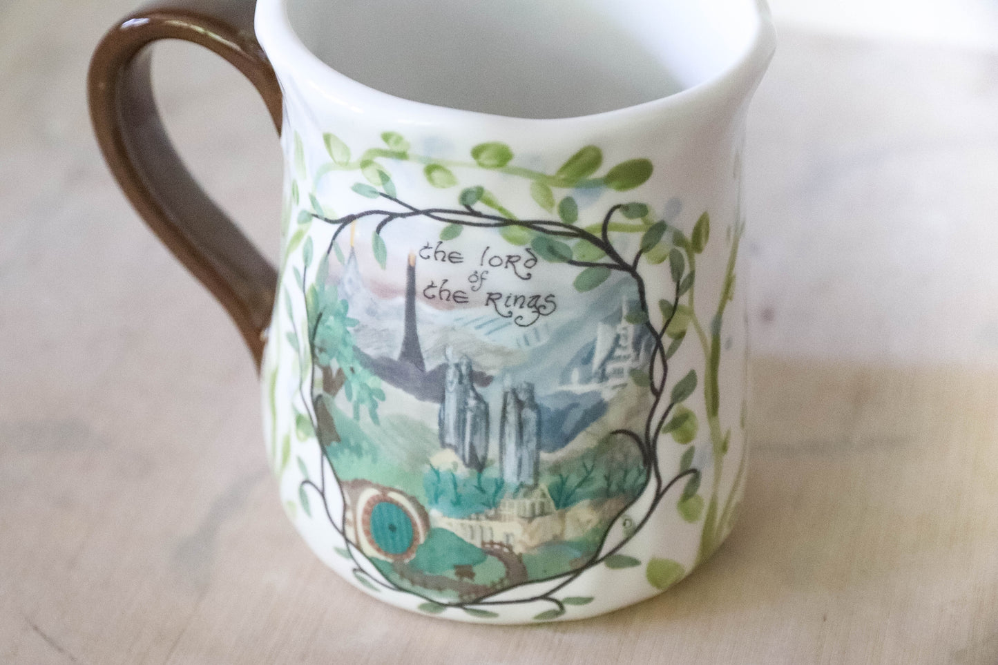 Lord of The Rings Vines Tulip Mug