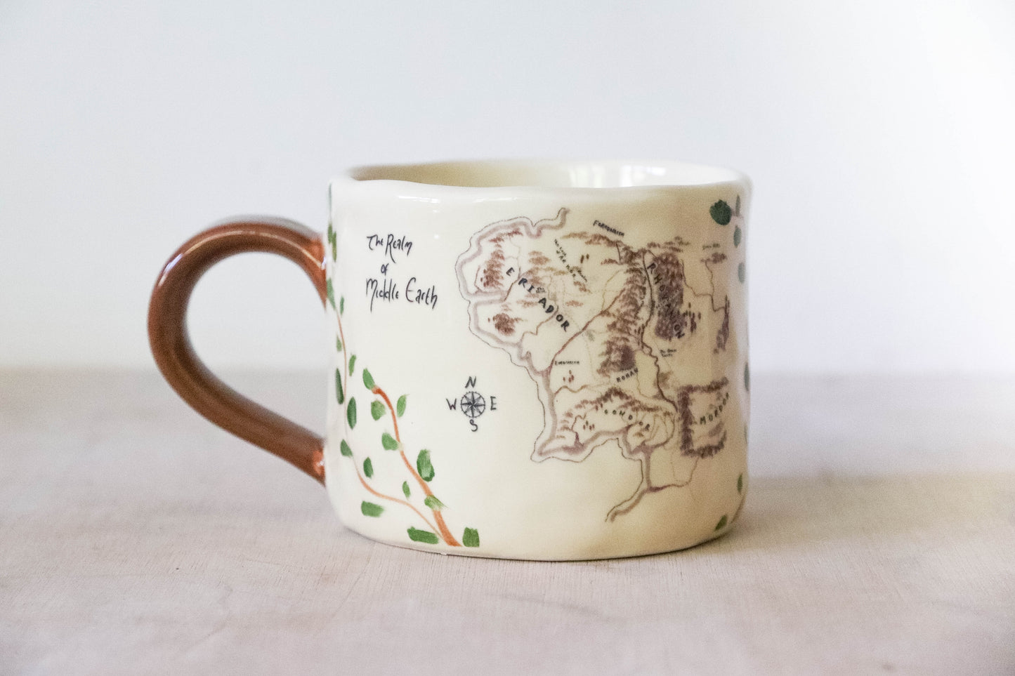 Map of Middle Earth Mug Medium
