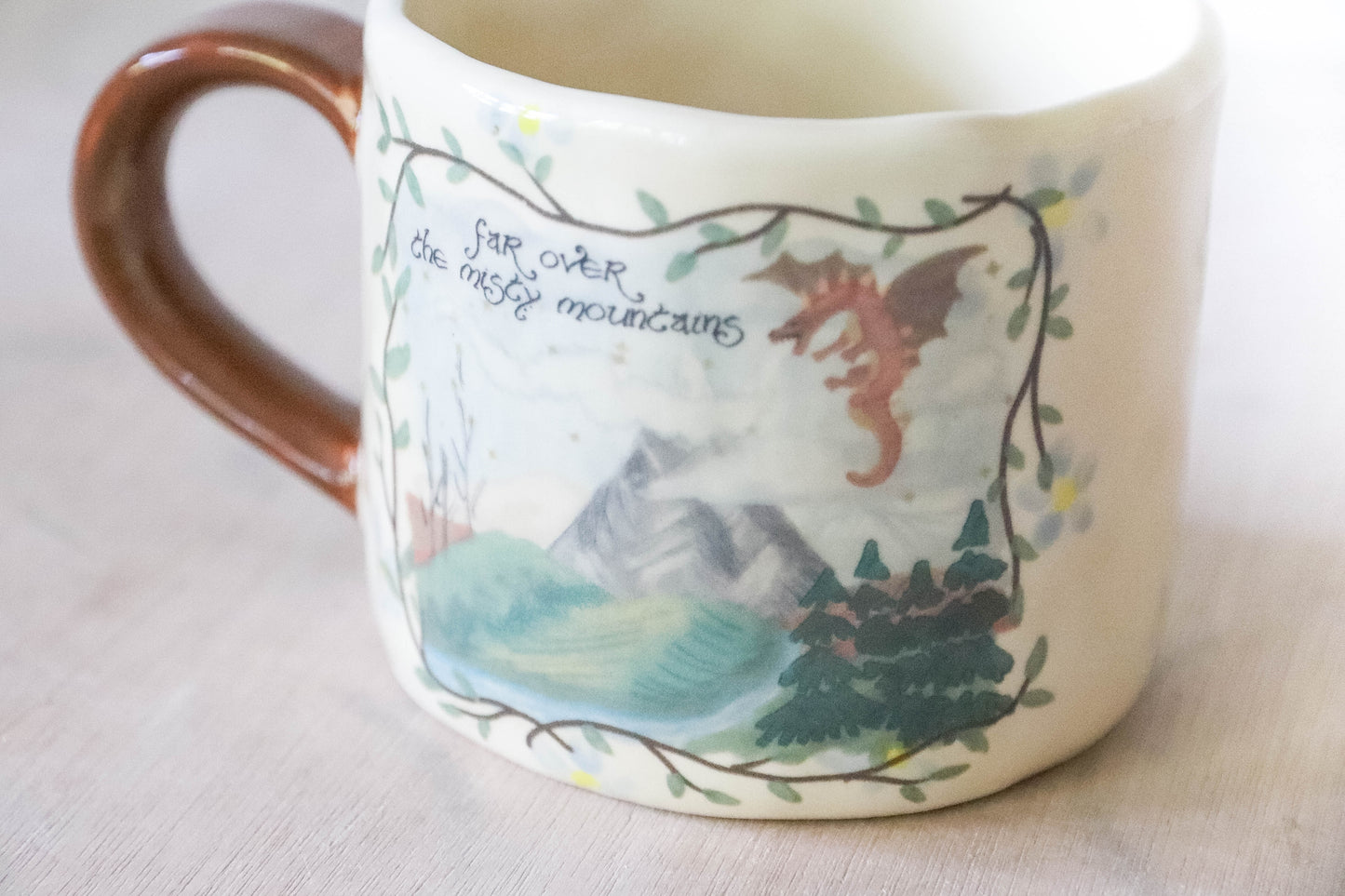 Misty Mountains Daisy Mug Medium