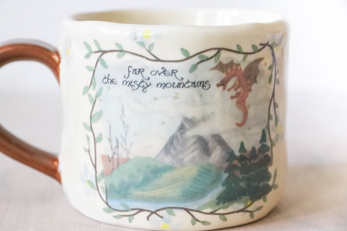 Misty Mountains Daisy Mug Medium