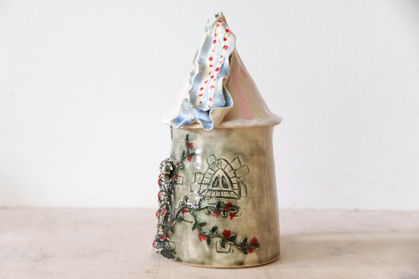 Medieval Castle Stoneware Mug