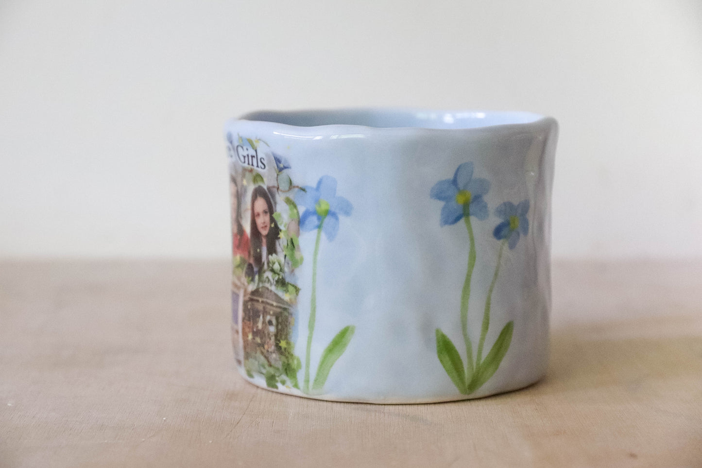 Gilmore Girls Blue Daisy Mug Large