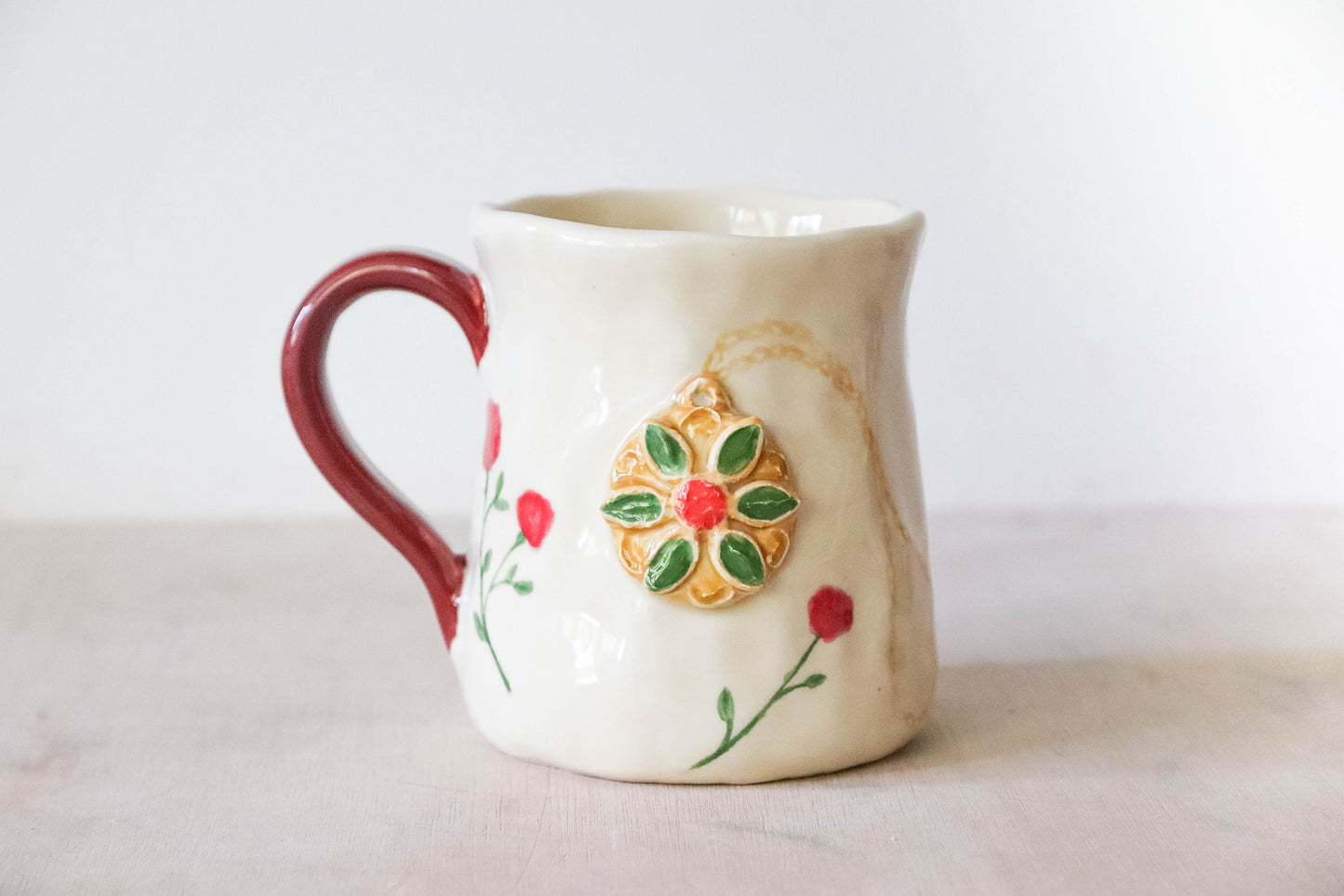 Anastasia Necklace Tulip Mug