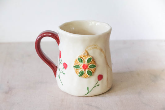 Anastasia Necklace Tulip Mug