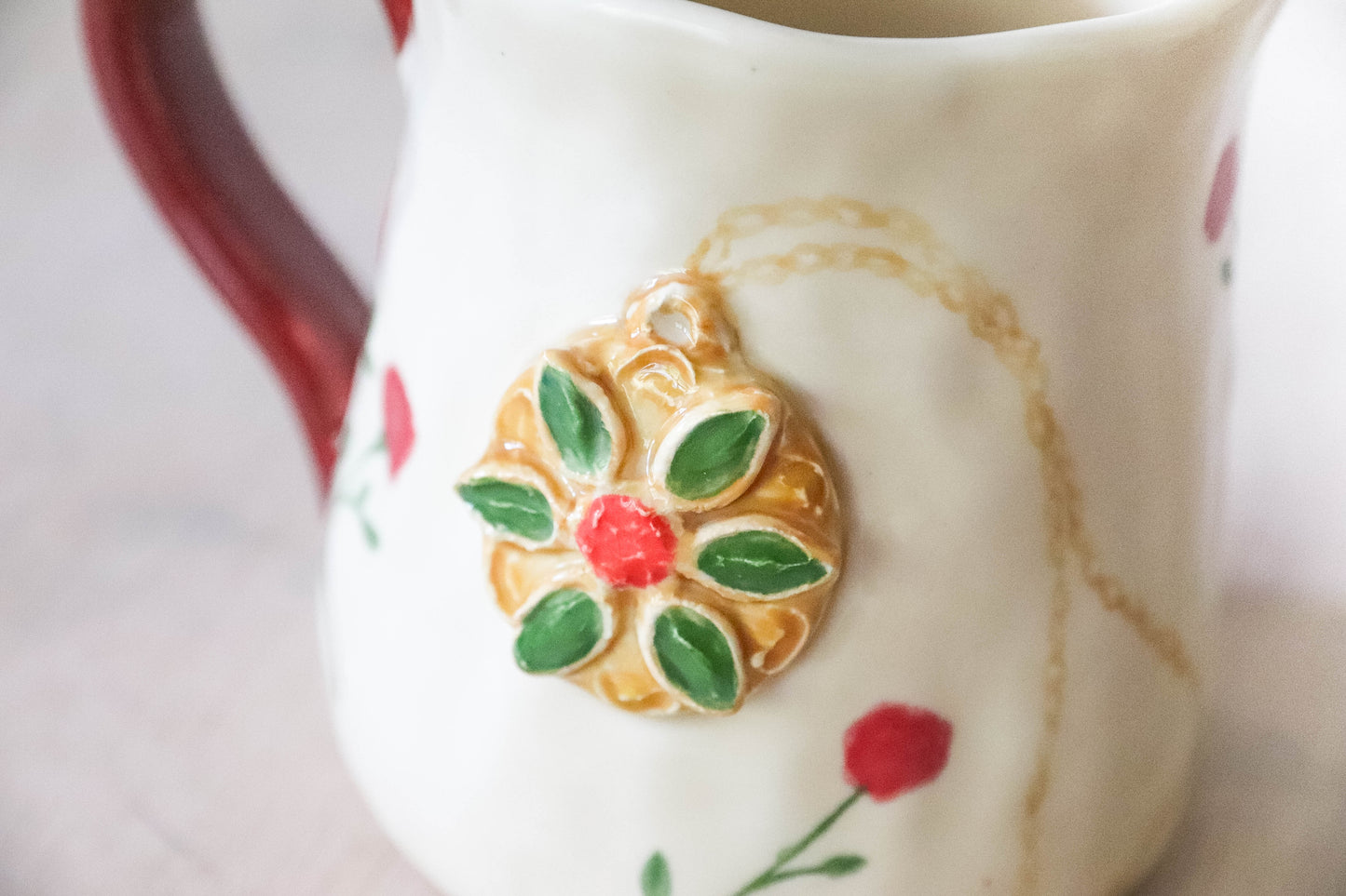 Anastasia Necklace Tulip Mug