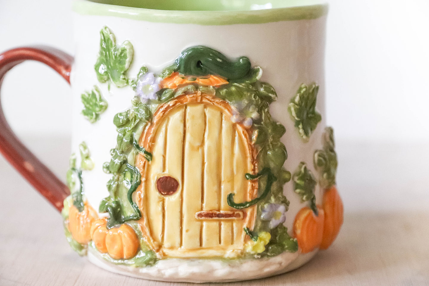 Fairy House Pumpkin Round Mug