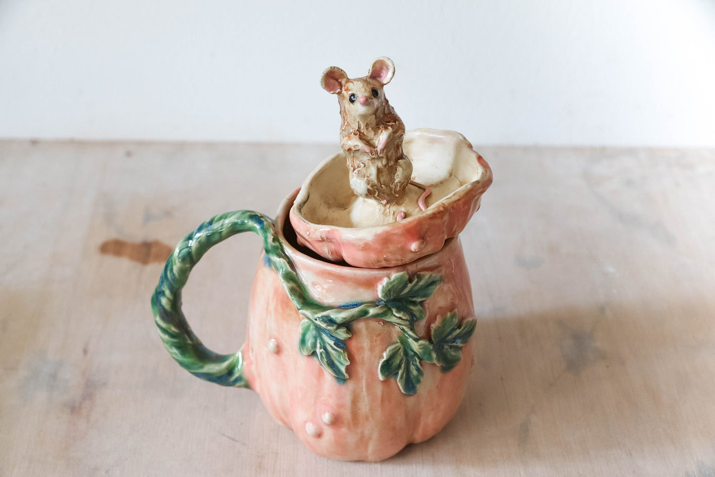 Peekaboo Mouse Pumpkin Stoneware Mug