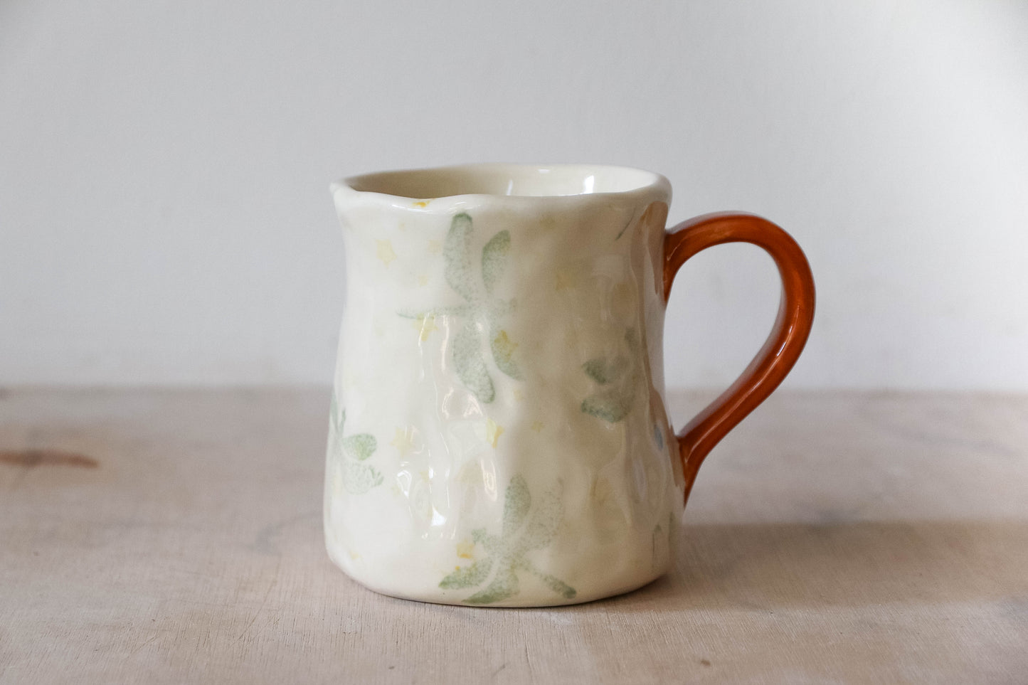 Dragonfly Inn Tulip Mug