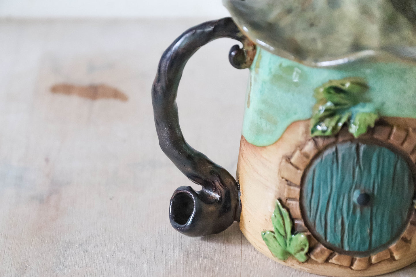 Hobbit Pipe Stoneware Pot