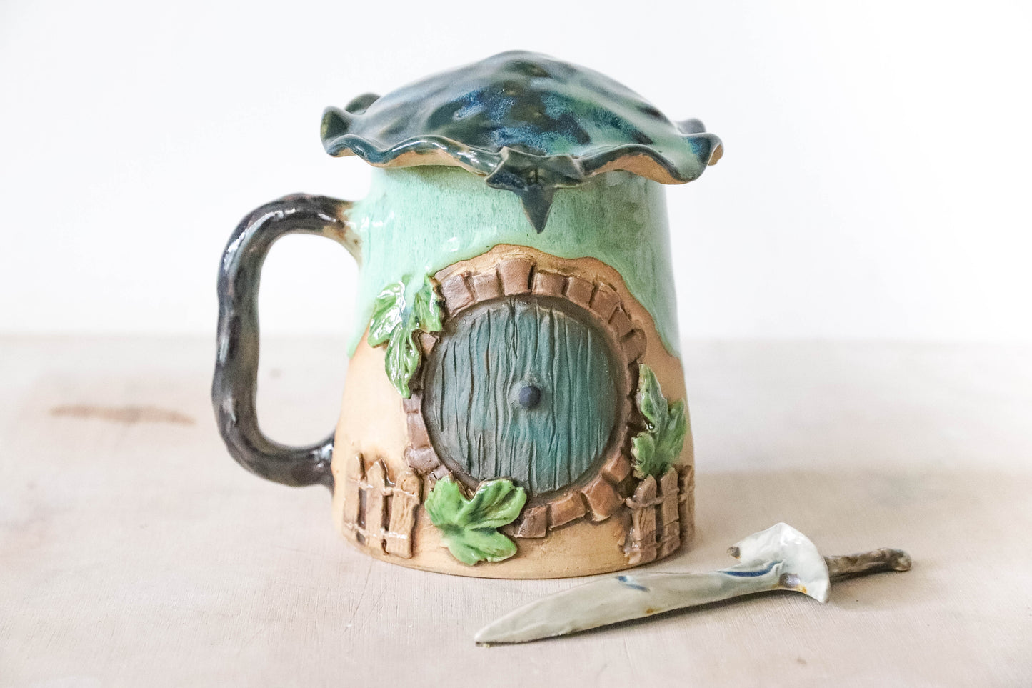 Hobbit Sword Stoneware Pot