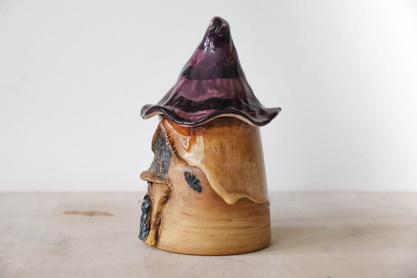 Old Witch House Stoneware Pot