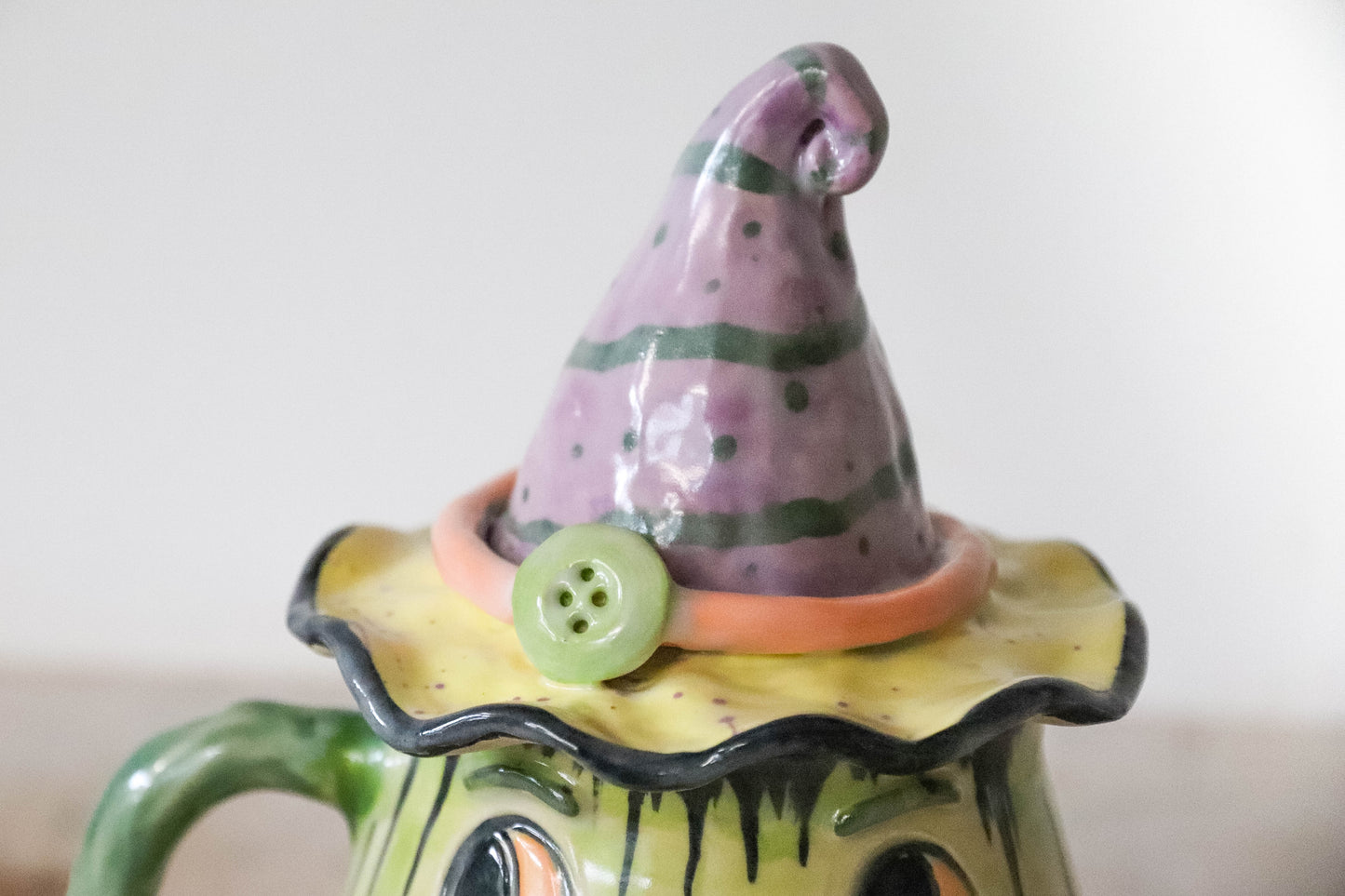 Green Pumpkin Head Stoneware Pot
