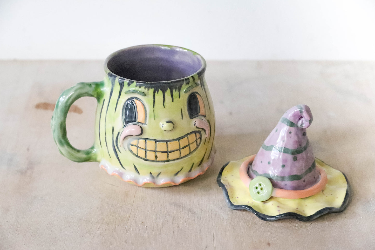 Green Pumpkin Head Stoneware Pot