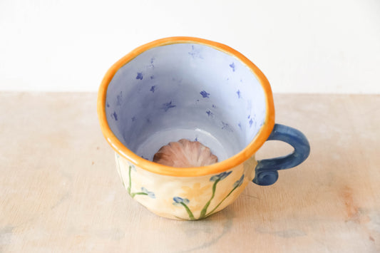 Peekaboo Shell H2O Pearl Mug