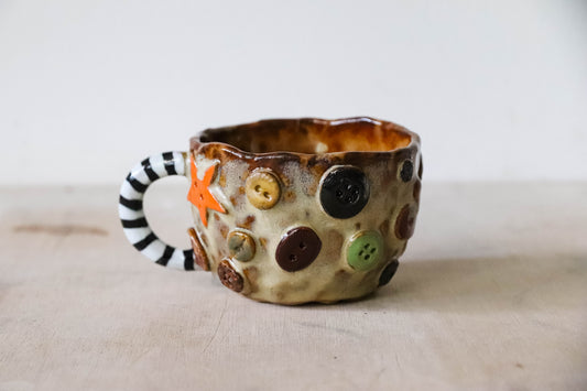 Buttons Stoneware Pot