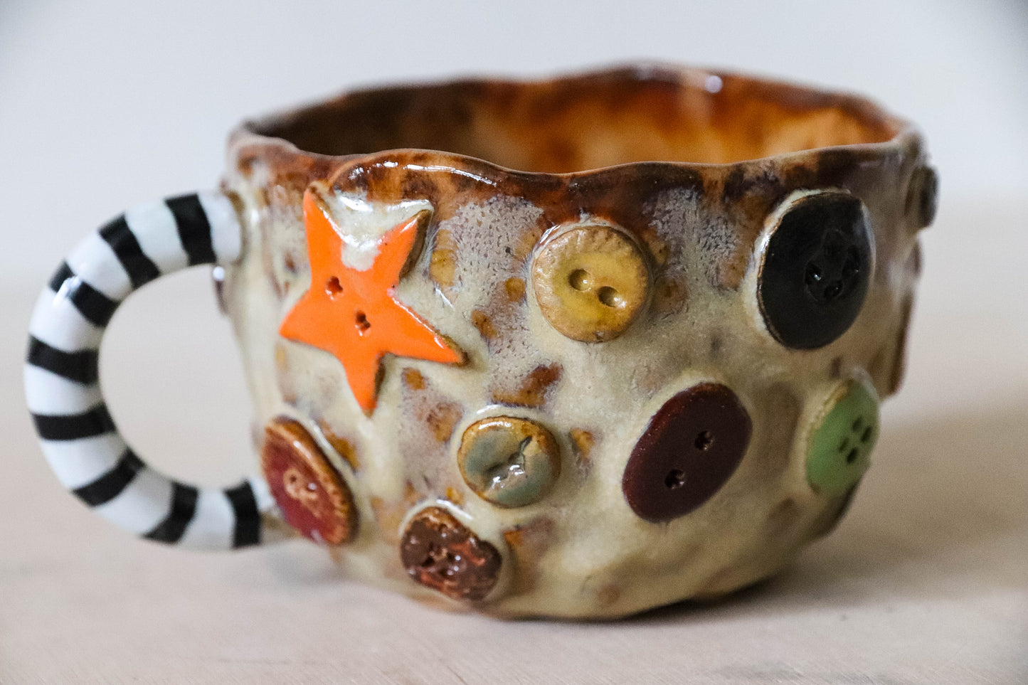 Buttons Stoneware Pot