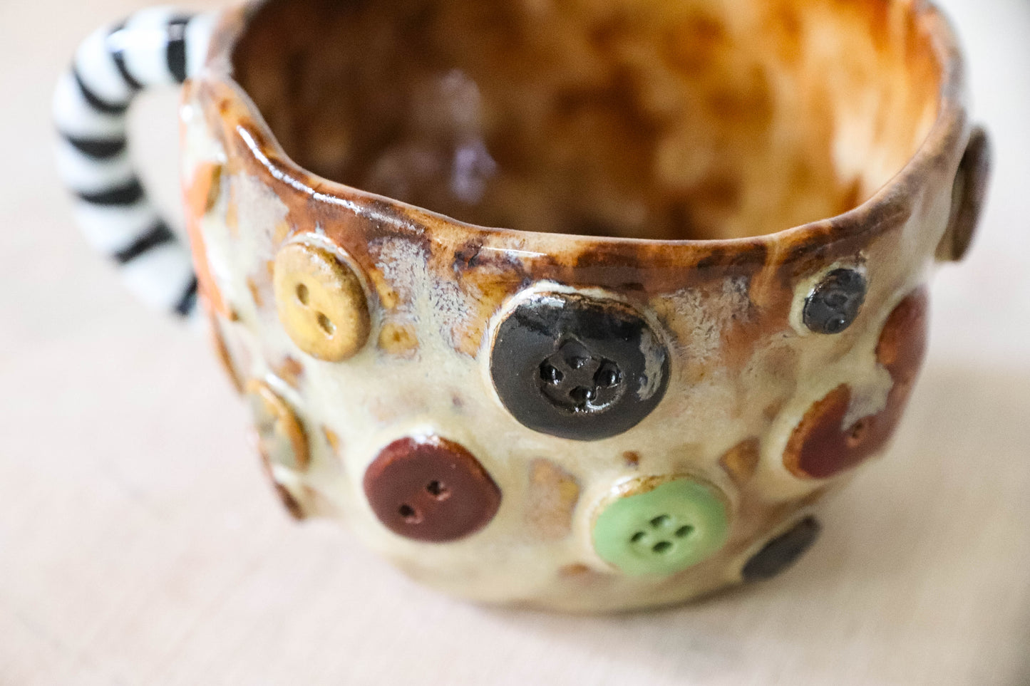 Buttons Stoneware Pot