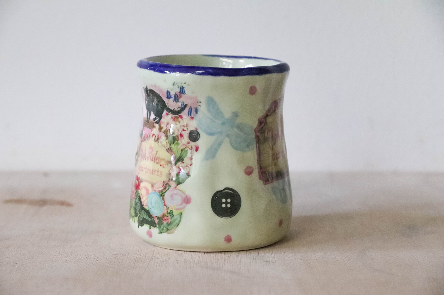 Coraline Tulip Pot