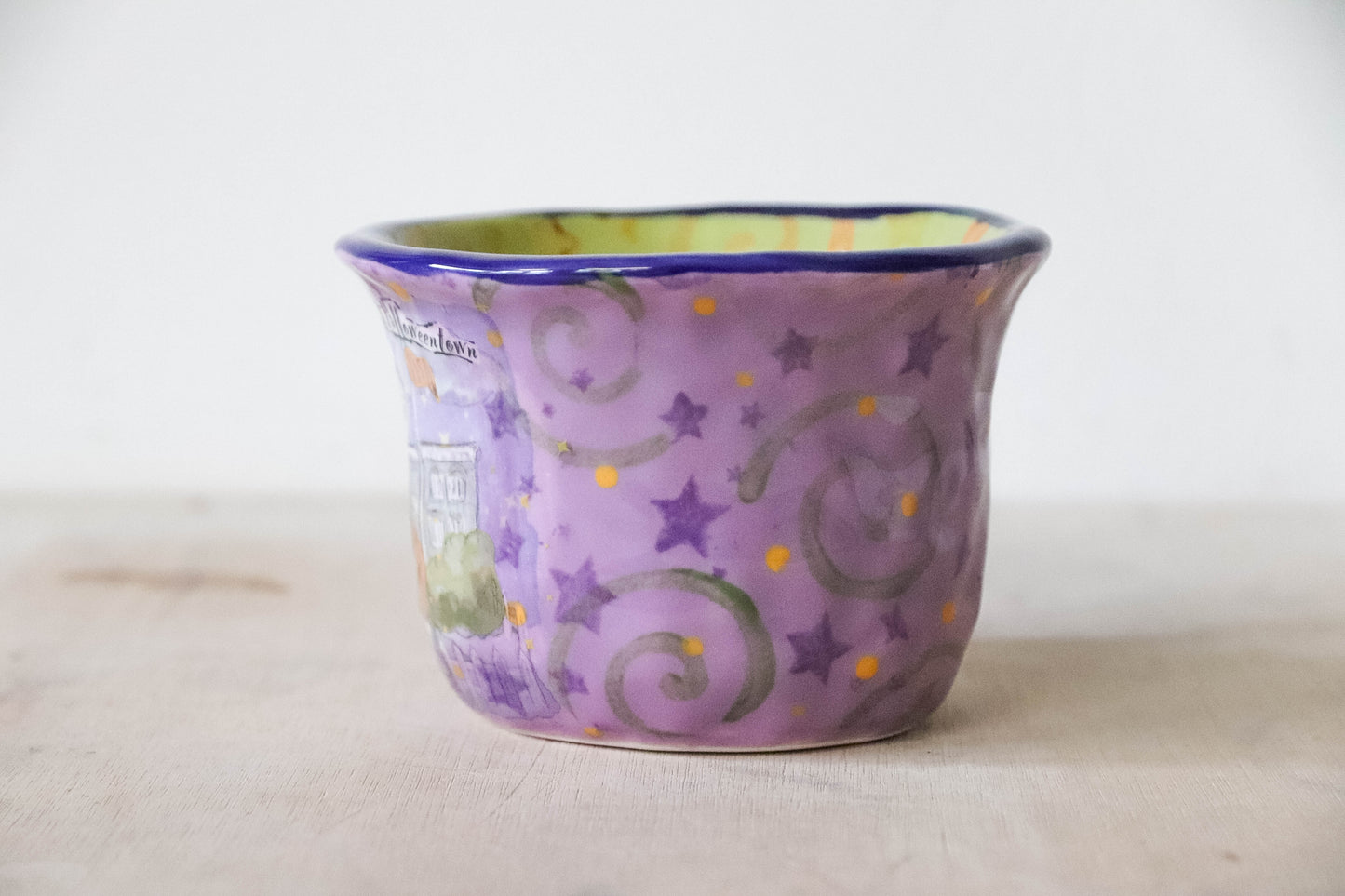 Halloweentown Flared Pot